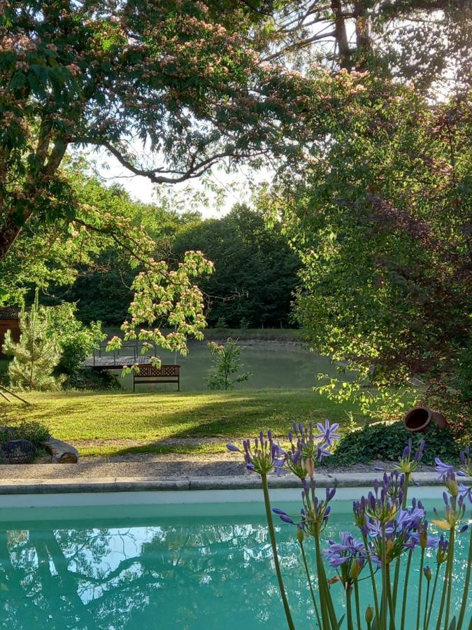 مبيت وإفطار Saint-Géraud-de-Corps Le Jardin De Myrtille المظهر الخارجي الصورة